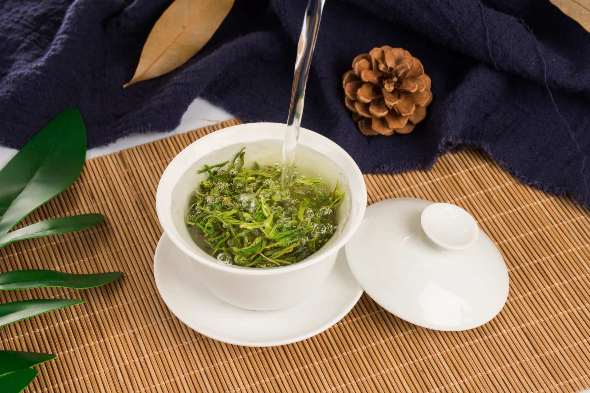 纪念爱情的文君绿茶 #茶叶# #绿茶# 文君绿茶产自西汉才女卓文君的故