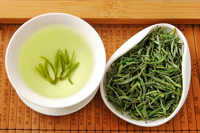 秋天能喝绿茶吗？秋季饮茶禁忌与绿茶的相关解析